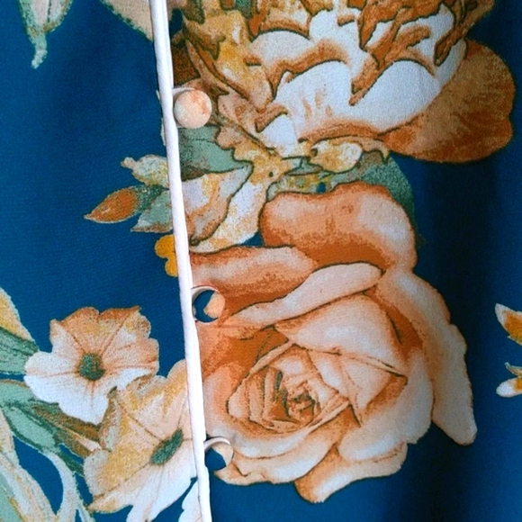 SALE 🥳 NWOT June and Hudson Floral Dress - Picture 6 of 8